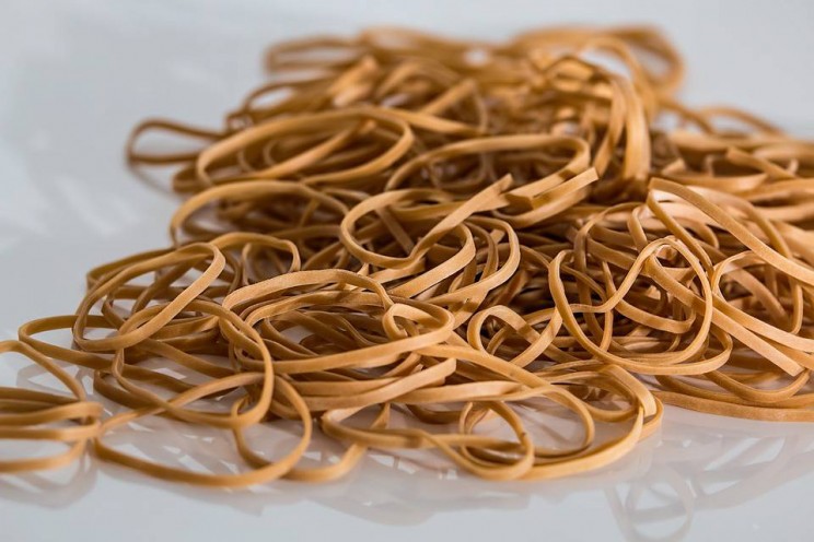 15 Things You Can Fix Around the House with a Rubber Band 15 Things You Can Fix Around the House with a Rubber Band