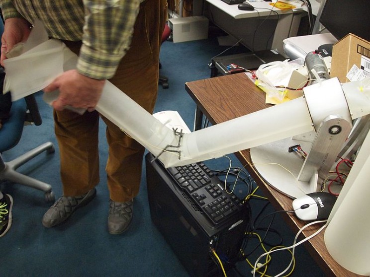11 Sci-fi Robots That Might Actually Work if We Built Them