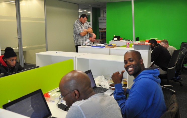 What Makes You Happy at Work? 15 Habits to Take Up to Make Your Day Better