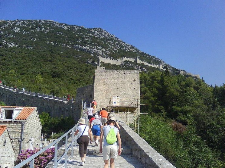 15 of The Greatest Wall Constructs Ever Built From Antiquity to Today 15 of The Greatest Wall Constructs Ever Built From Antiquity to Today