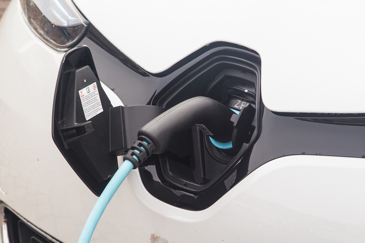 17 Experts Explain Why the Whole World Will Be Driving Electric Vehicles Sooner Than We Think 17 Experts Explain Why the Whole World Will Be Driving Electric Vehicles Sooner Than We Think