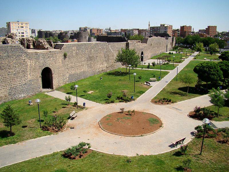 15 of The Greatest Wall Constructs Ever Built From Antiquity to Today 15 of The Greatest Wall Constructs Ever Built From Antiquity to Today
