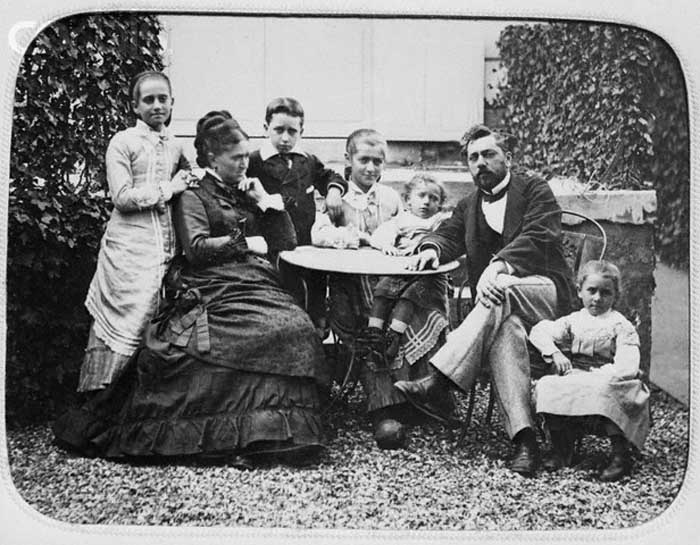 Alexandre Gustave Eiffel: Magician of Iron Alexandre Gustave Eiffel: Magician of Iron