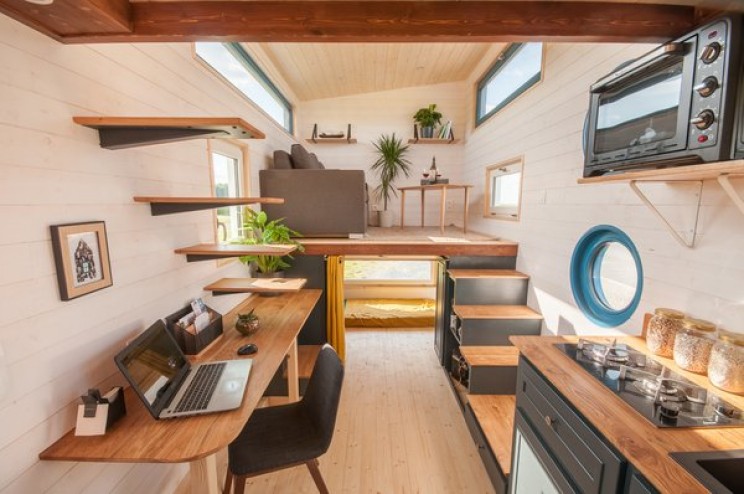 Winter is Coming: 7 Travel Caravans To Escape the Cold Winter is Coming: 7 Travel Caravans To Escape the Cold