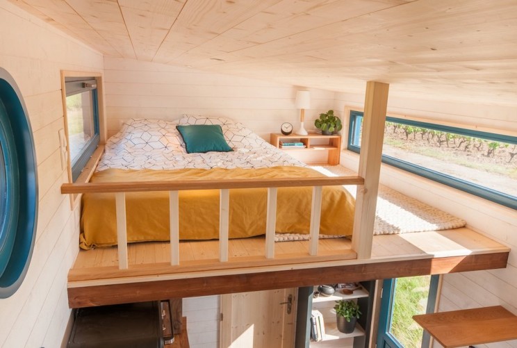 Winter is Coming: 7 Travel Caravans To Escape the Cold Winter is Coming: 7 Travel Caravans To Escape the Cold