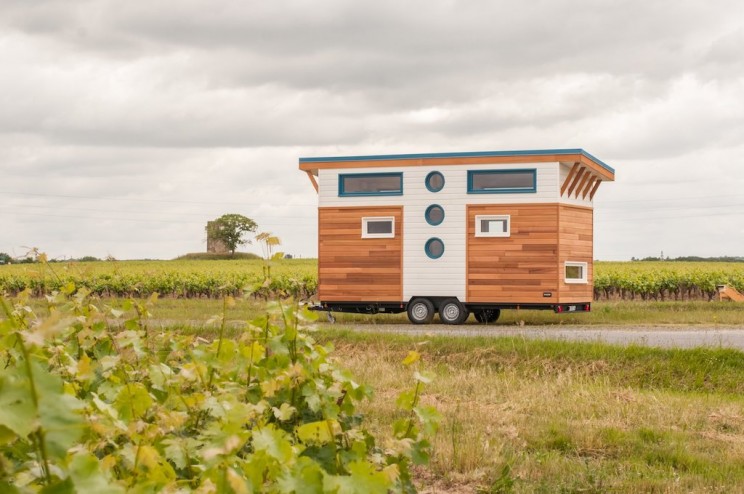 Winter is Coming: 7 Travel Caravans To Escape the Cold Winter is Coming: 7 Travel Caravans To Escape the Cold