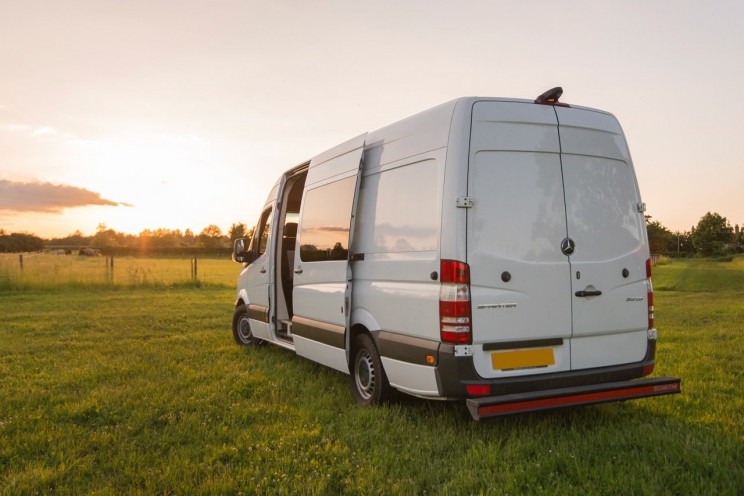 Winter is Coming: 7 Travel Caravans To Escape the Cold Winter is Coming: 7 Travel Caravans To Escape the Cold