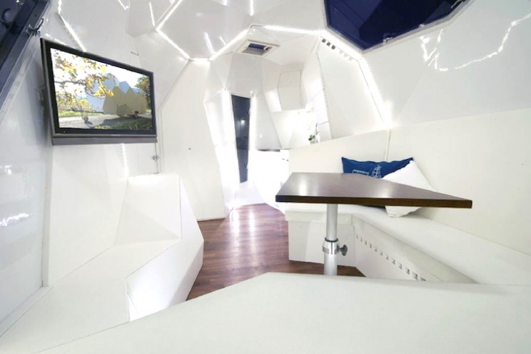 Winter is Coming: 7 Travel Caravans To Escape the Cold Winter is Coming: 7 Travel Caravans To Escape the Cold