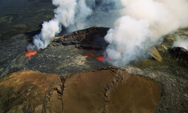 The 10 Most Dangerous Volcanoes Looming Over the United States The 10 Most Dangerous Volcanoes Looming Over the United States