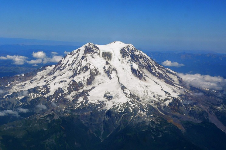 The 10 Most Dangerous Volcanoes Looming Over the United States The 10 Most Dangerous Volcanoes Looming Over the United States