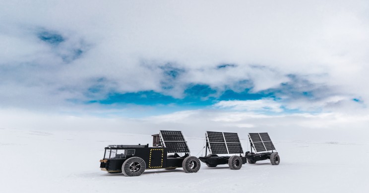 Dutch Couple 3D Prints Solar-Powered Vehicle from Plastic for South Pole Journey Dutch Couple 3D Prints Solar-Powered Vehicle from Plastic for South Pole Journey