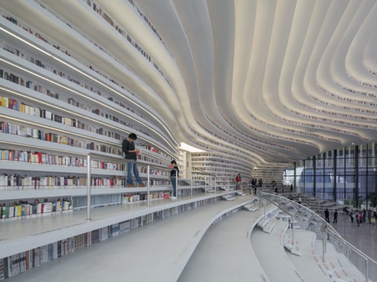 Tinajin's New Public Library Looks Like a Moving Sci-Fi Cave Tinajin's New Public Library Looks Like a Moving Sci-Fi Cave