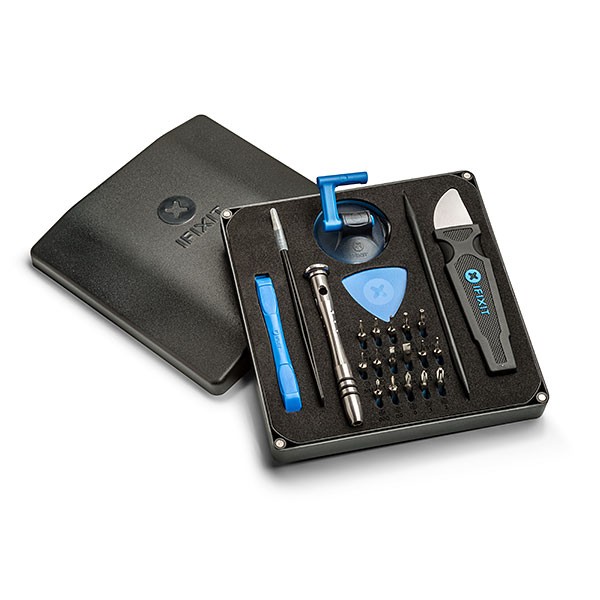 9 Computer Accessories Every Geek Needs
