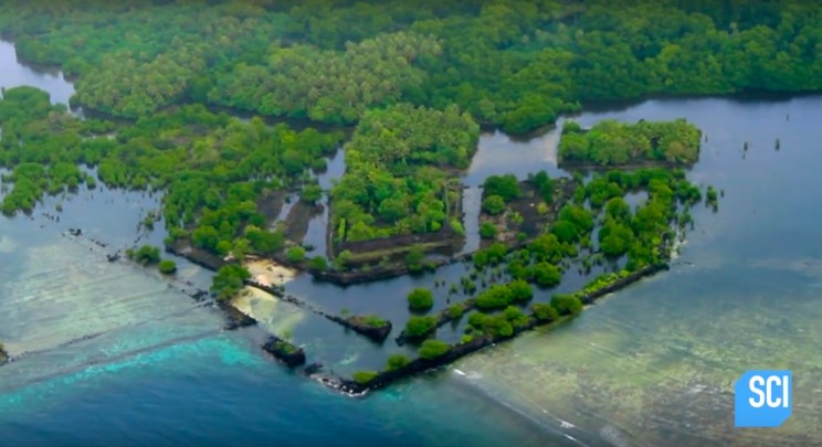 New Satellite Images Reveal a Lost "Floating" City 4,000 Kilometers from Los Angeles New Satellite Images Reveal a Lost "Floating" City 4,000 Kilometers from Los Angeles