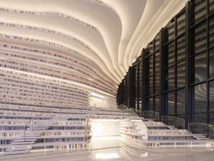Tinajin's New Public Library Looks Like a Moving Sci-Fi Cave Tinajin's New Public Library Looks Like a Moving Sci-Fi Cave