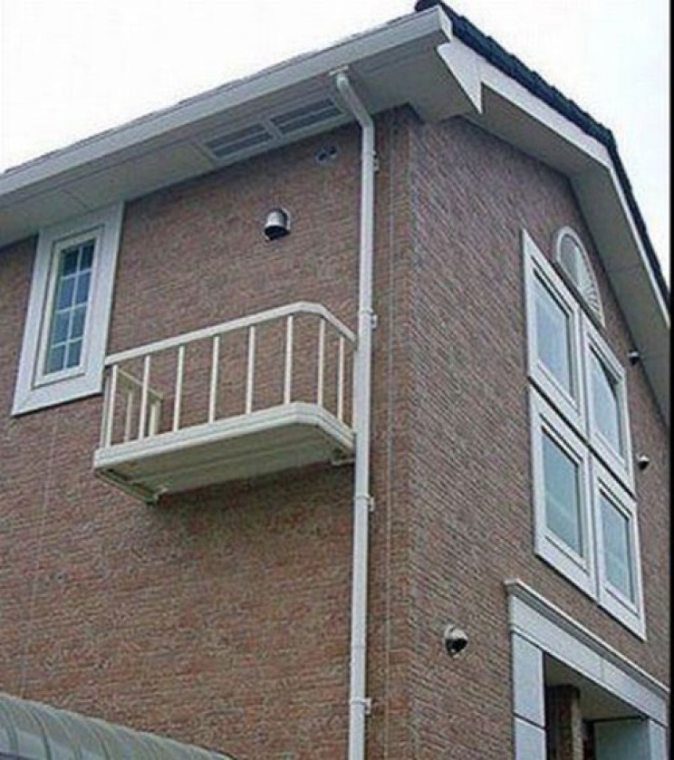 Unaccessible Balcony Unaccessible Balcony