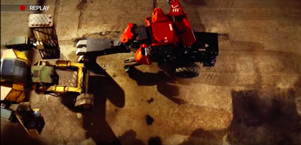 USA and Japan's First Giant Robot Battle Is No Kids' Play! USA and Japan's First Giant Robot Battle Is No Kids' Play!