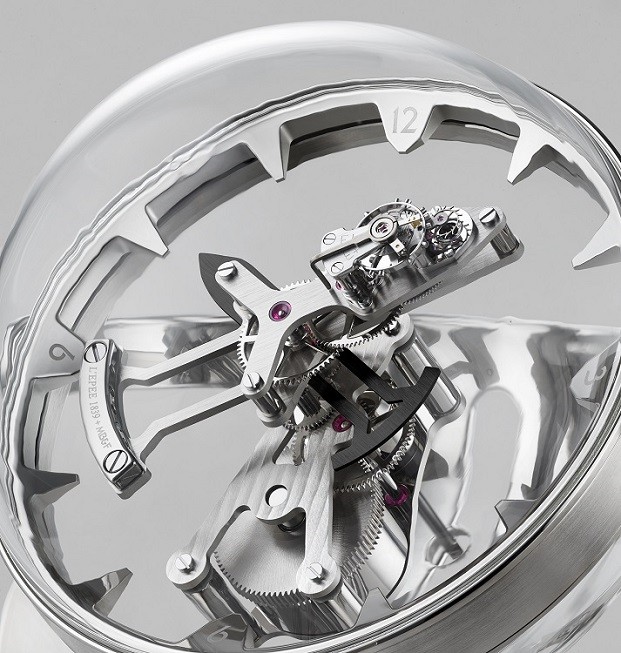 This $36,000 Mechanical Table Clock Is for the Person Who Has Everything This $36,000 Mechanical Table Clock Is for the Person Who Has Everything