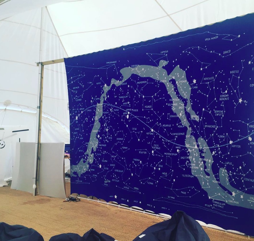 This Engineer Hacked a Retro Knitting Machine to Create a Giant Stellar Map This Engineer Hacked a Retro Knitting Machine to Create a Giant Stellar Map