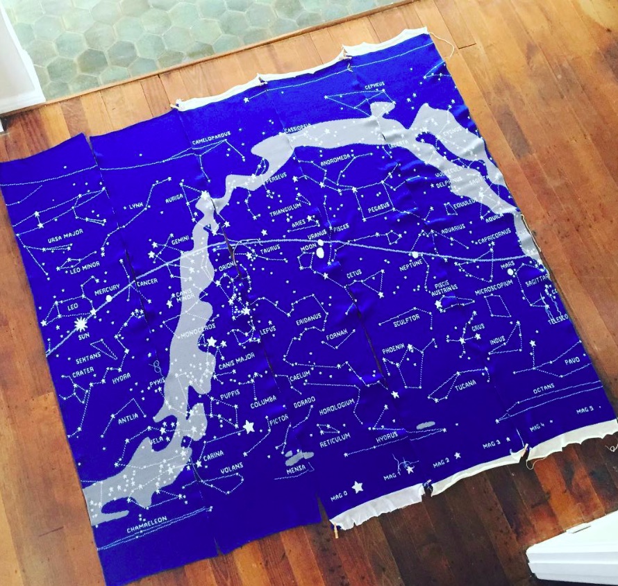 This Engineer Hacked a Retro Knitting Machine to Create a Giant Stellar Map This Engineer Hacked a Retro Knitting Machine to Create a Giant Stellar Map