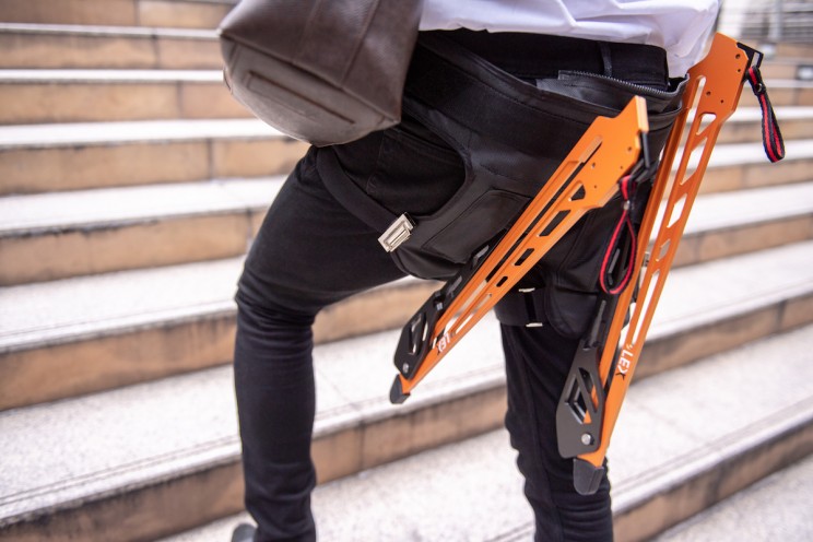 This Wearable Exoskeleton Helps Relieve Back and Neck Stress