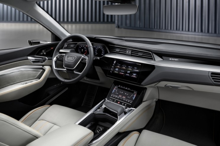 Audi Unveils All-Electric e-tron SUV to Compete with Tesla Model X Audi Unveils All-Electric e-tron SUV to Compete with Tesla Model X