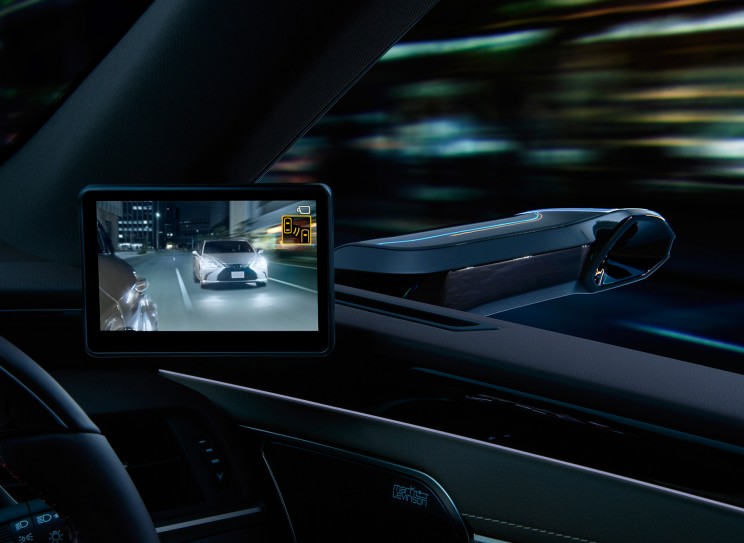 Lexus world's first* Digital Side-View Monitors