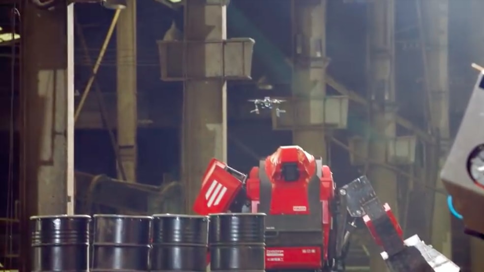 USA and Japan's First Giant Robot Battle Is No Kids' Play! USA and Japan's First Giant Robot Battle Is No Kids' Play!