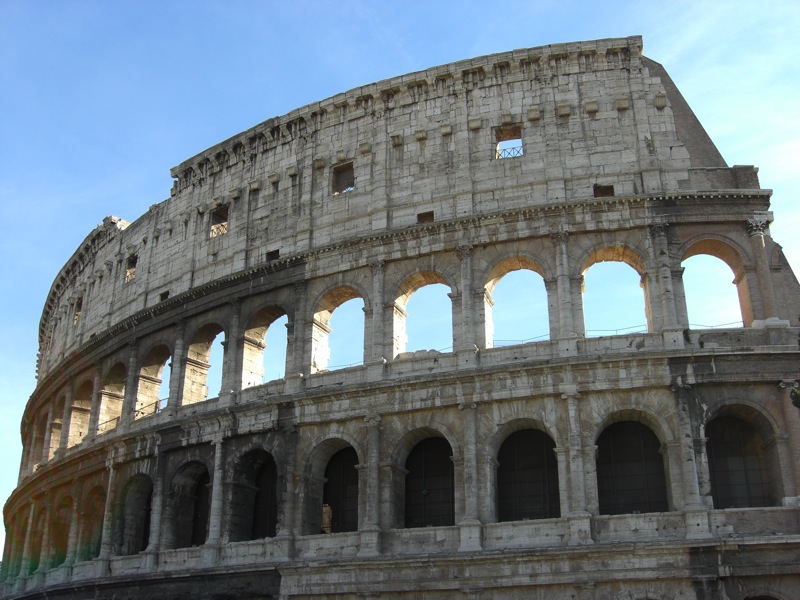 roman style buildings colosseum