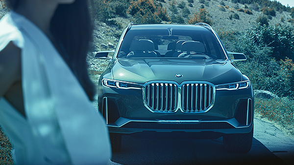 BMW Just Gave Us A First Look At Its Upcoming Three-Row SUV BMW Just Gave Us A First Look At Its Upcoming Three-Row SUV