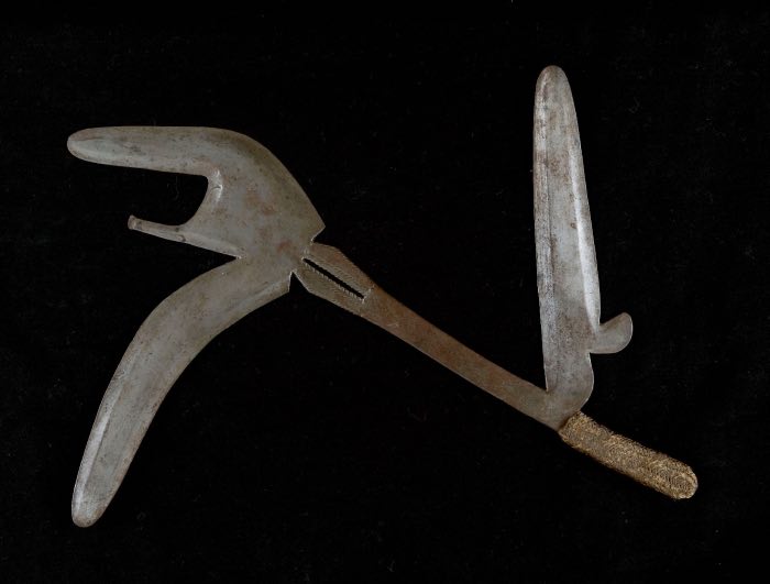 This Ancient Multi-Bladed Throwing Knife Is Designed to Inflict the Maximum Damage to the Enemy This Ancient Multi-Bladed Throwing Knife Is Designed to Inflict the Maximum Damage to the Enemy