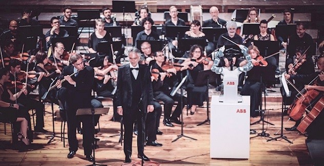 This Robot Just Became the First in the World to Conduct an Entire Orchestra