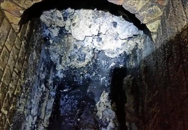 A Giant 'Fatberg' As Heavy As 20 Elephants Is Clogging Up London's Sewers