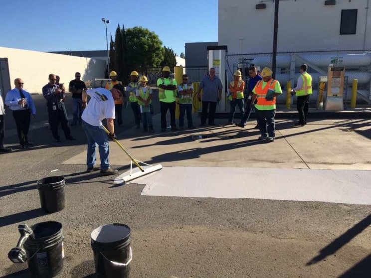 Los Angeles Is Coating Its Streets With A Special Gray Paint to Beat Urban Heat Los Angeles Is Coating Its Streets With A Special Gray Paint to Beat Urban Heat