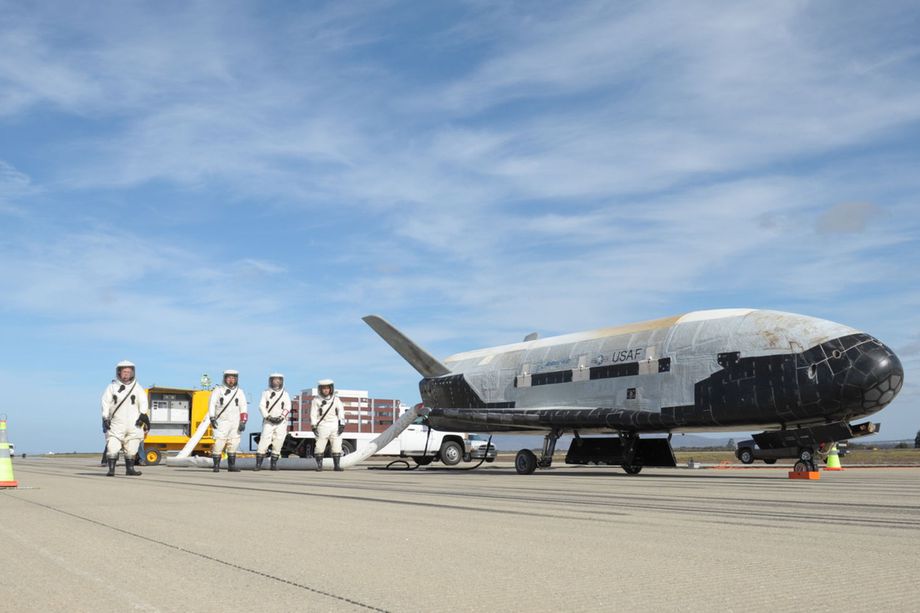 SpaceX Launches Mysterious U.S. Military Spaceplane Despite Hurricane Irma SpaceX Launches Mysterious U.S. Military Spaceplane Despite Hurricane Irma