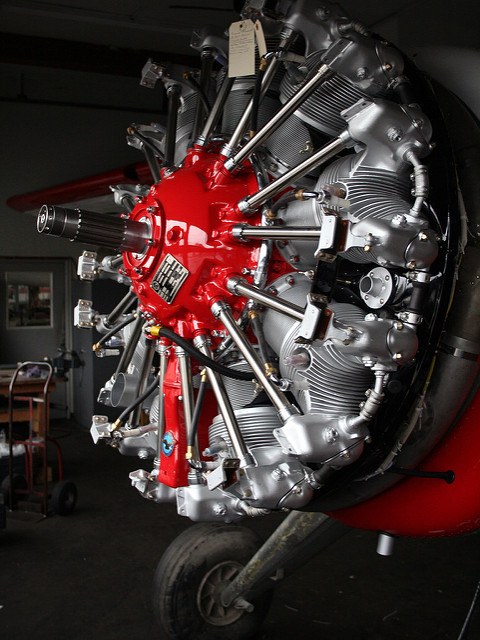 red-radial-engine