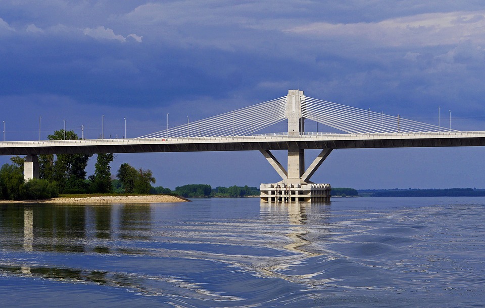 10 Coolest Bridges That Cross Borders 10 Coolest Bridges That Cross Borders