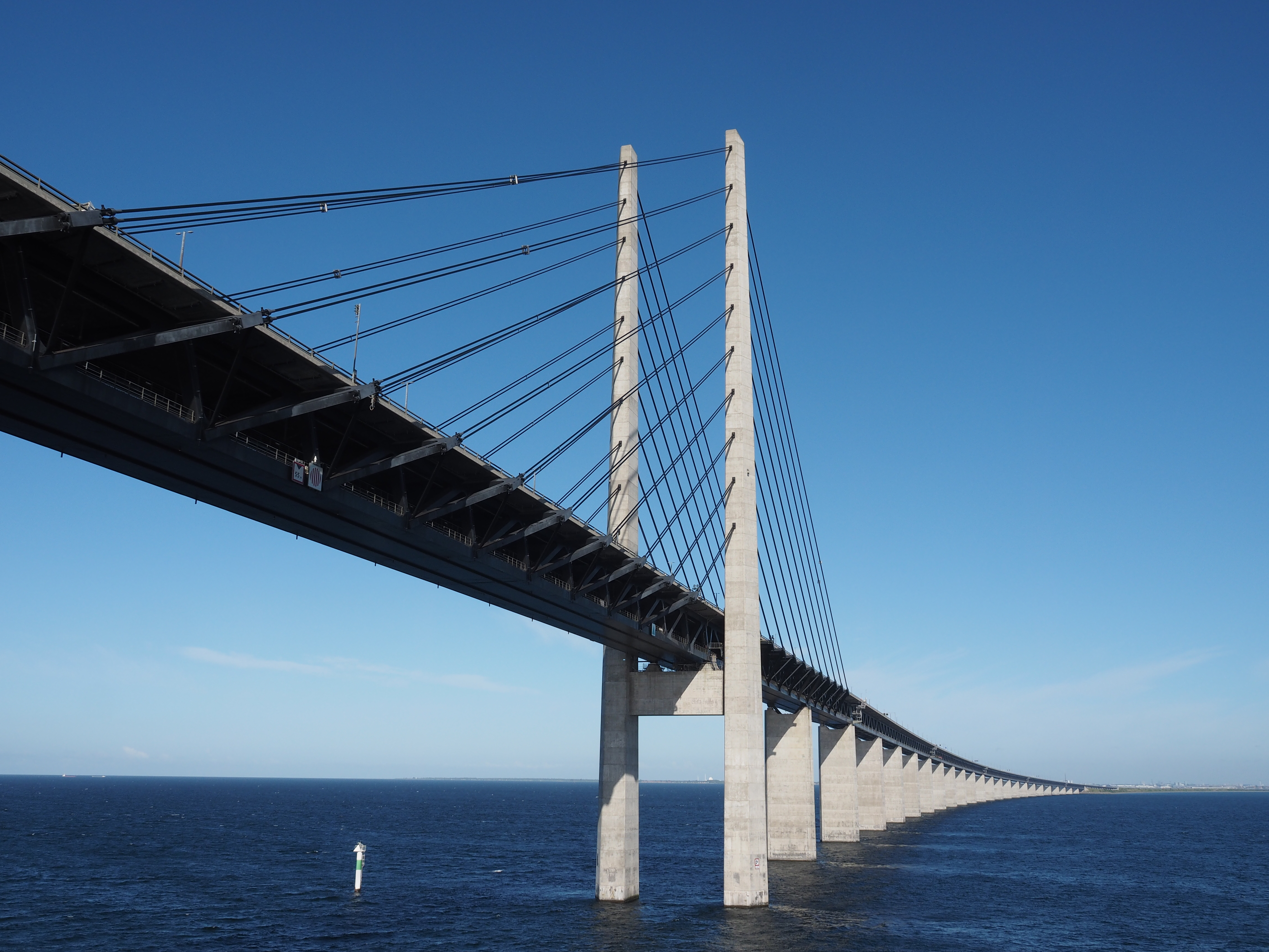 10 Coolest Bridges That Cross Borders 10 Coolest Bridges That Cross Borders