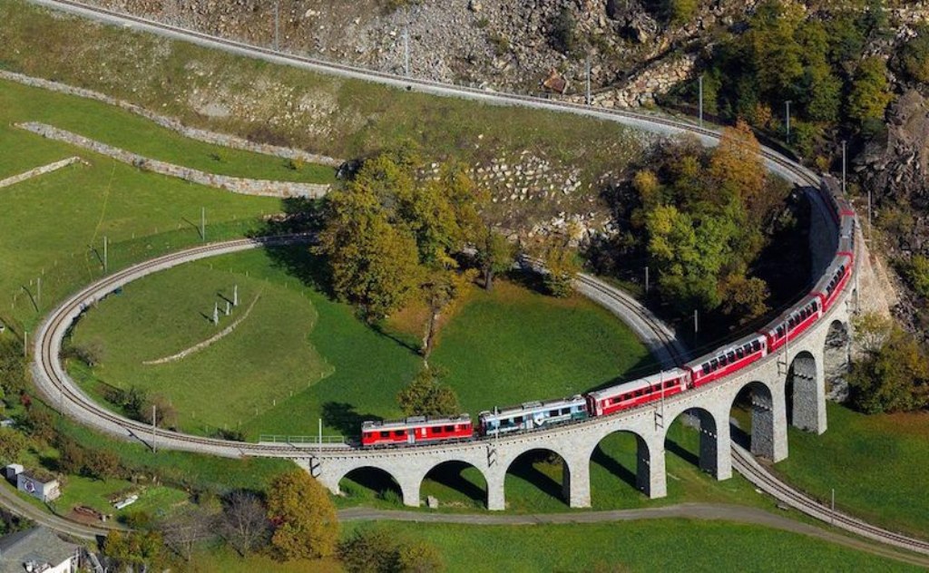 interesting engineerings Brusio viaduct