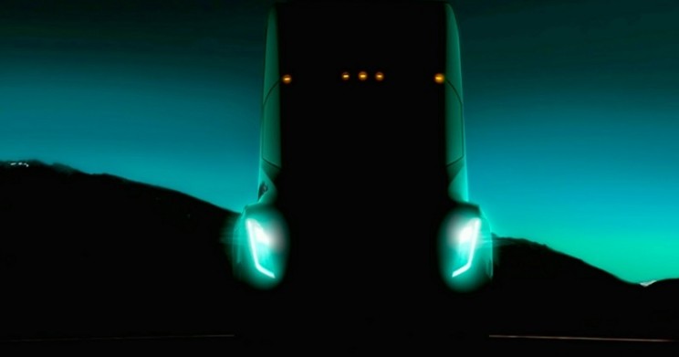 Tesla Semi Truck Is Predicted to Have a Range of 200 to 300 Miles