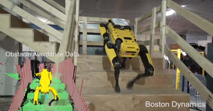 boston dynamics robot dog running