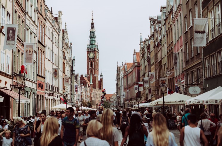 Using Smart Cities to Accommodate Overpopulation Effects Using Smart Cities to Accommodate Overpopulation Effects