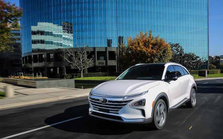 Hyundai Unveils Fuel Cell-Powered SUV with an Impressive Range of 370 Miles Hyundai Unveils Fuel Cell-Powered SUV with an Impressive Range of 370 Miles