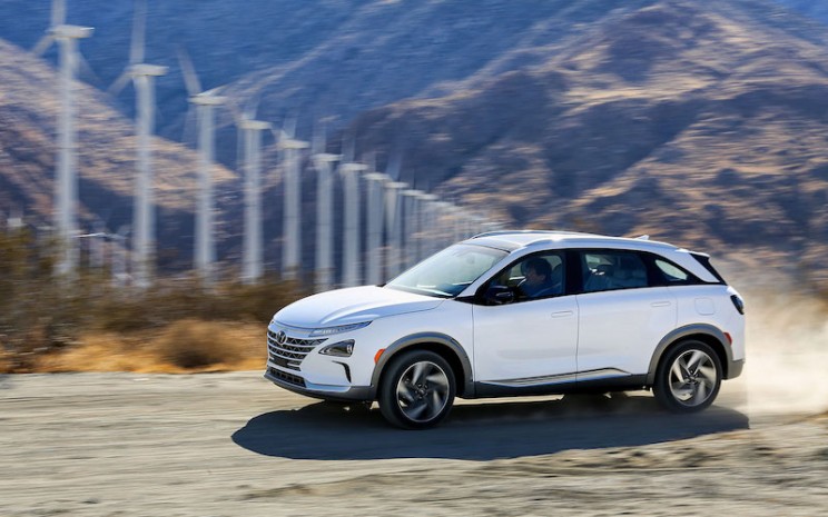 Hyundai Unveils Fuel Cell-Powered SUV with an Impressive Range of 370 Miles Hyundai Unveils Fuel Cell-Powered SUV with an Impressive Range of 370 Miles