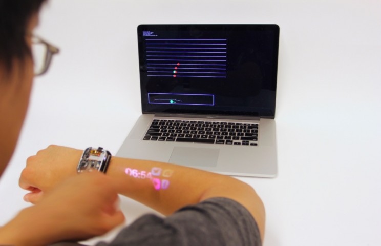 First-of-Its-Kind Smartwatch Turns Your Skin Into a Touchscreen First-of-Its-Kind Smartwatch Turns Your Skin Into a Touchscreen
