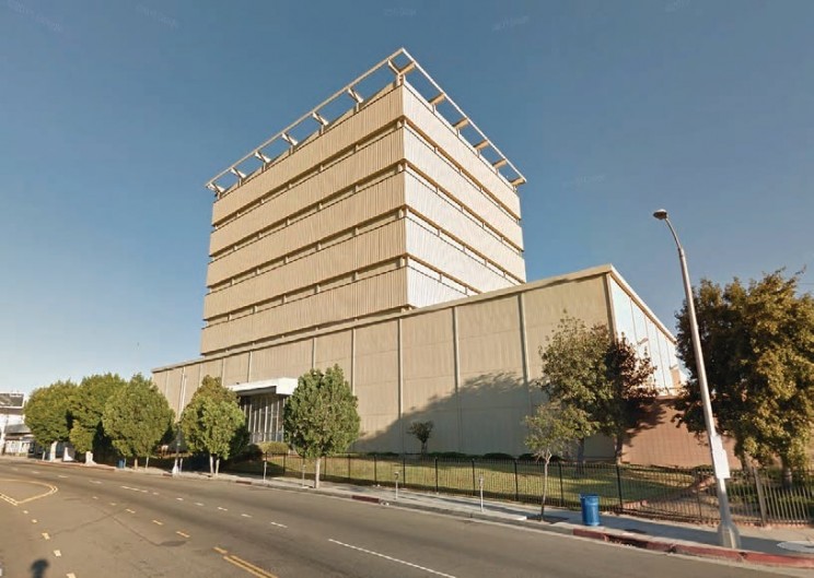 Camouflaging Oil Wells within a City - Uncovering Los Angeles' Hidden Black Gold Wells