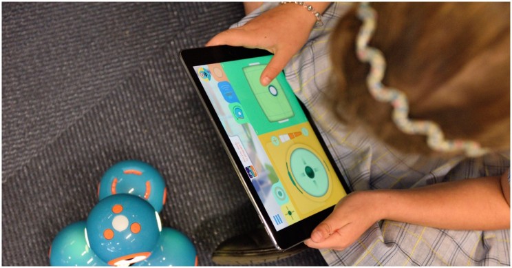 STEMpedia Robotics Learning Platform Teaches STEM Skills to Children