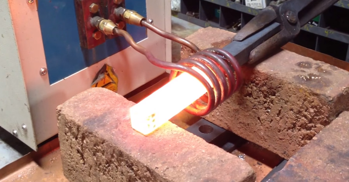 This Steel Bar Gets Heated Up in Only 12 Seconds Using an Induction