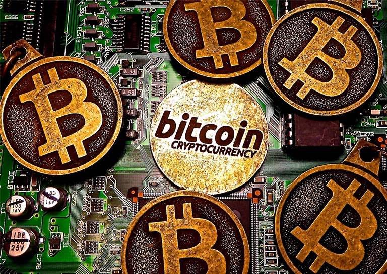 Bitcoin Officially Splits in Two! Here Are the Details