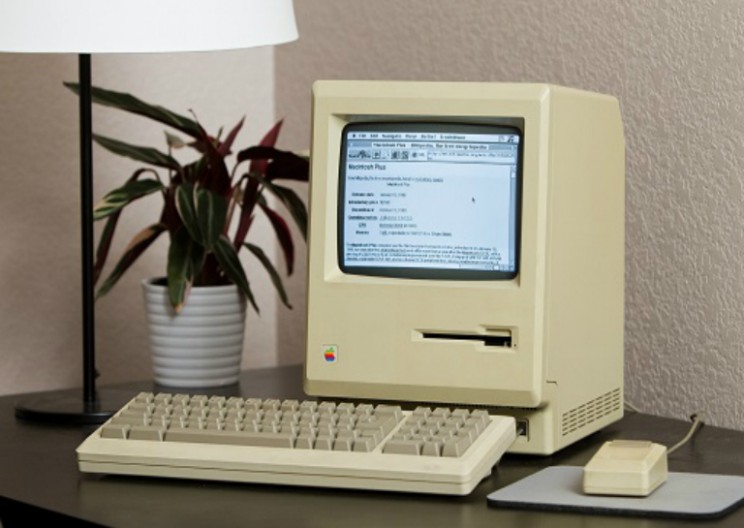 Decades Old MacPlus Flashes Forward To Go Online